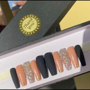 Press on nails💅🏻